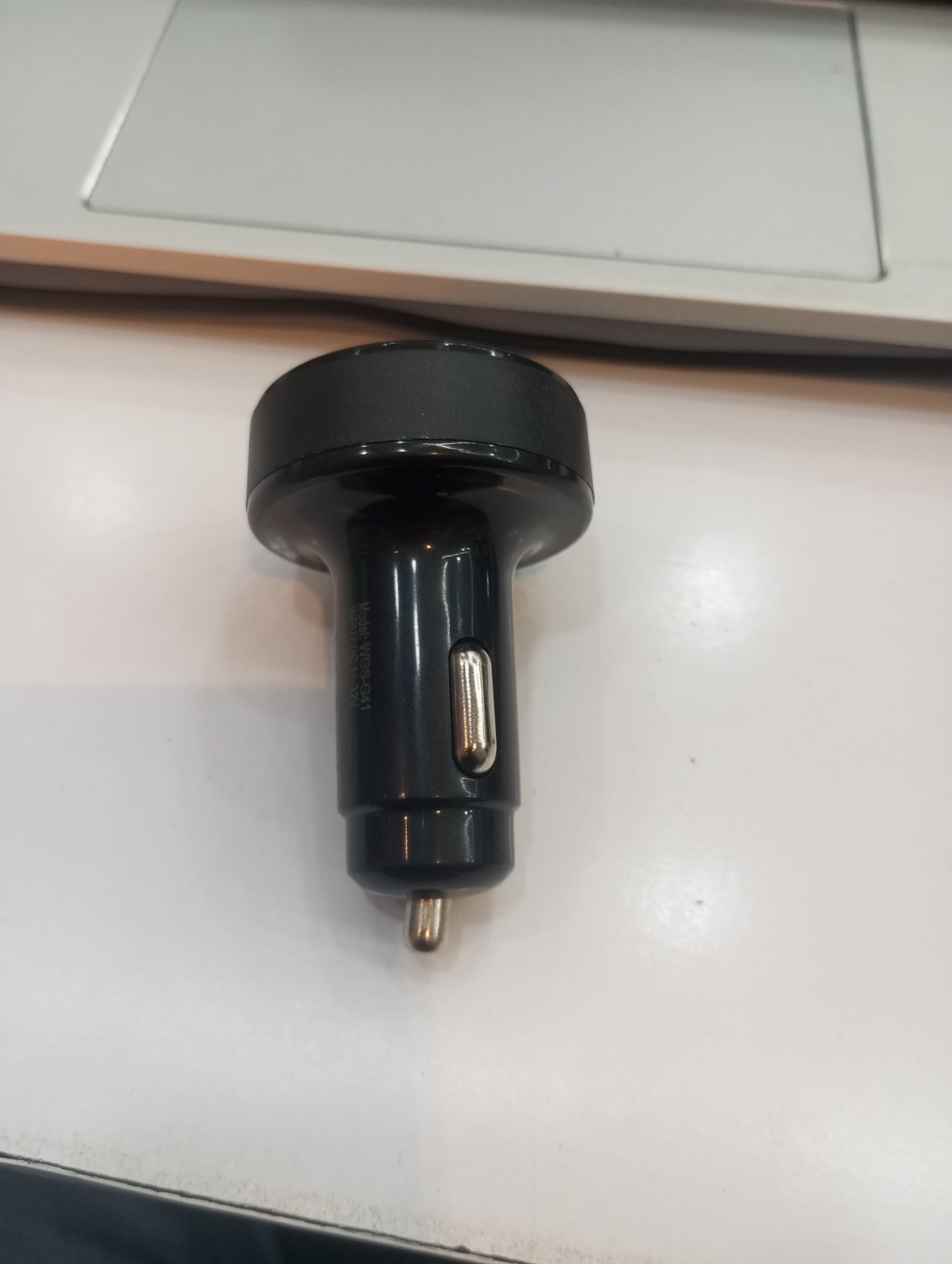 CAR CHARGER